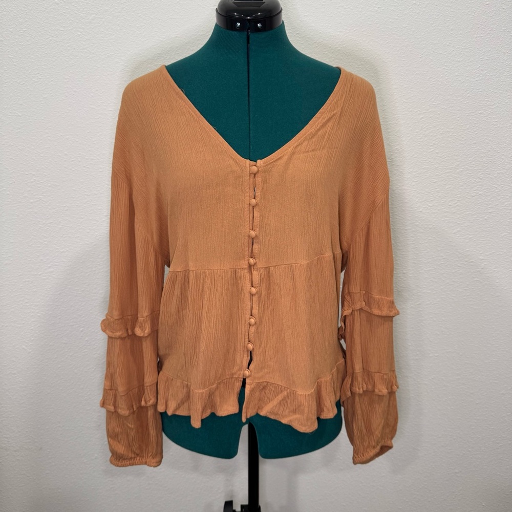 American Eagle Outfitters Women's Blouse in Peach